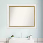 Miroir mural de salle de bain non biseauté de 33,25 po x 27,25 po avec cadre blanc et doré